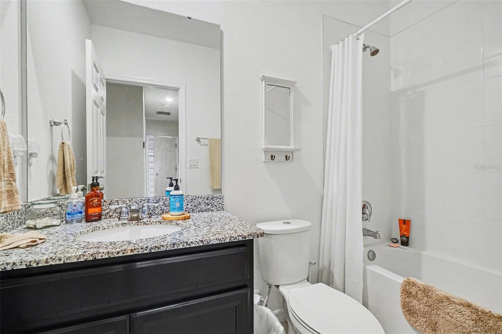 LAKE DENHAM ESTATES PH 1 - Residential