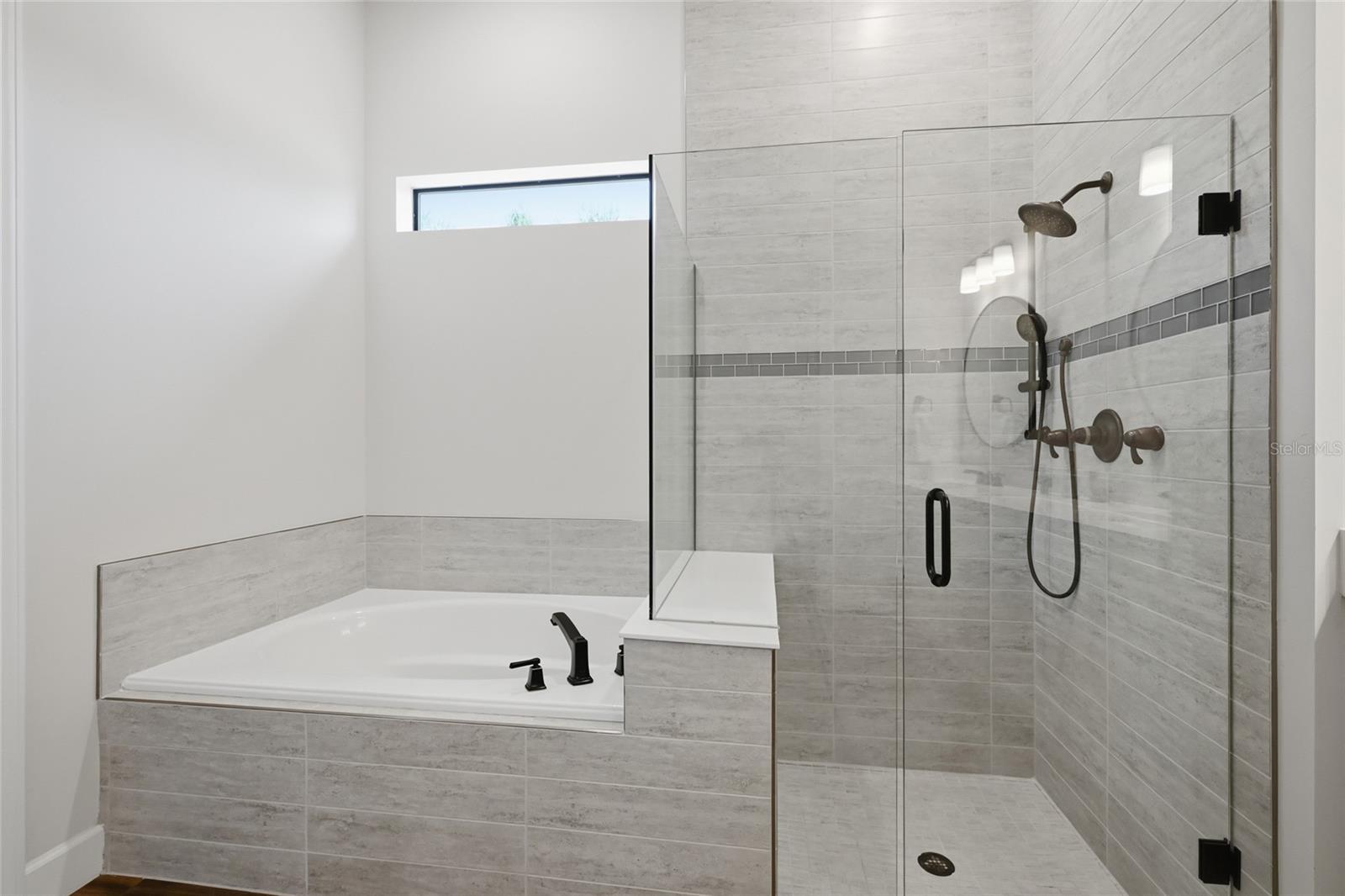 DEL WEBB PH IV SUBPH 4A & 4B - Residential