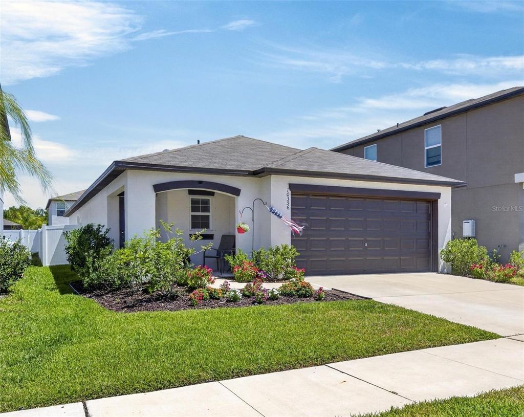 Photo of 10356 Blue Plume Court, Riverview, FL 33578 (MLS # TB8506574)