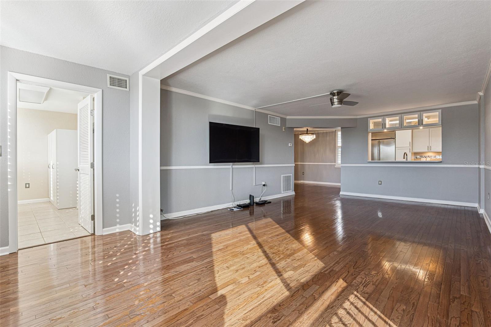 LAKE VIRGINIA CONDO - Residential