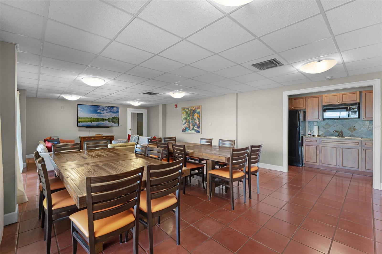 LAKE VIRGINIA CONDO - Residential