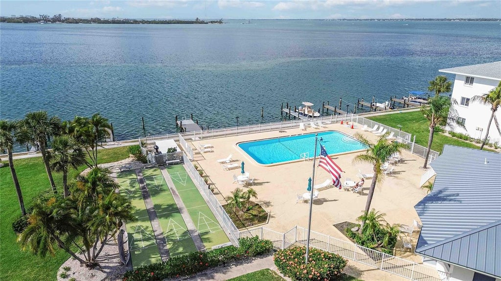 Photo of 769 John Ringling Boulevard #2, Sarasota, FL 34236 (MLS # A4710922)