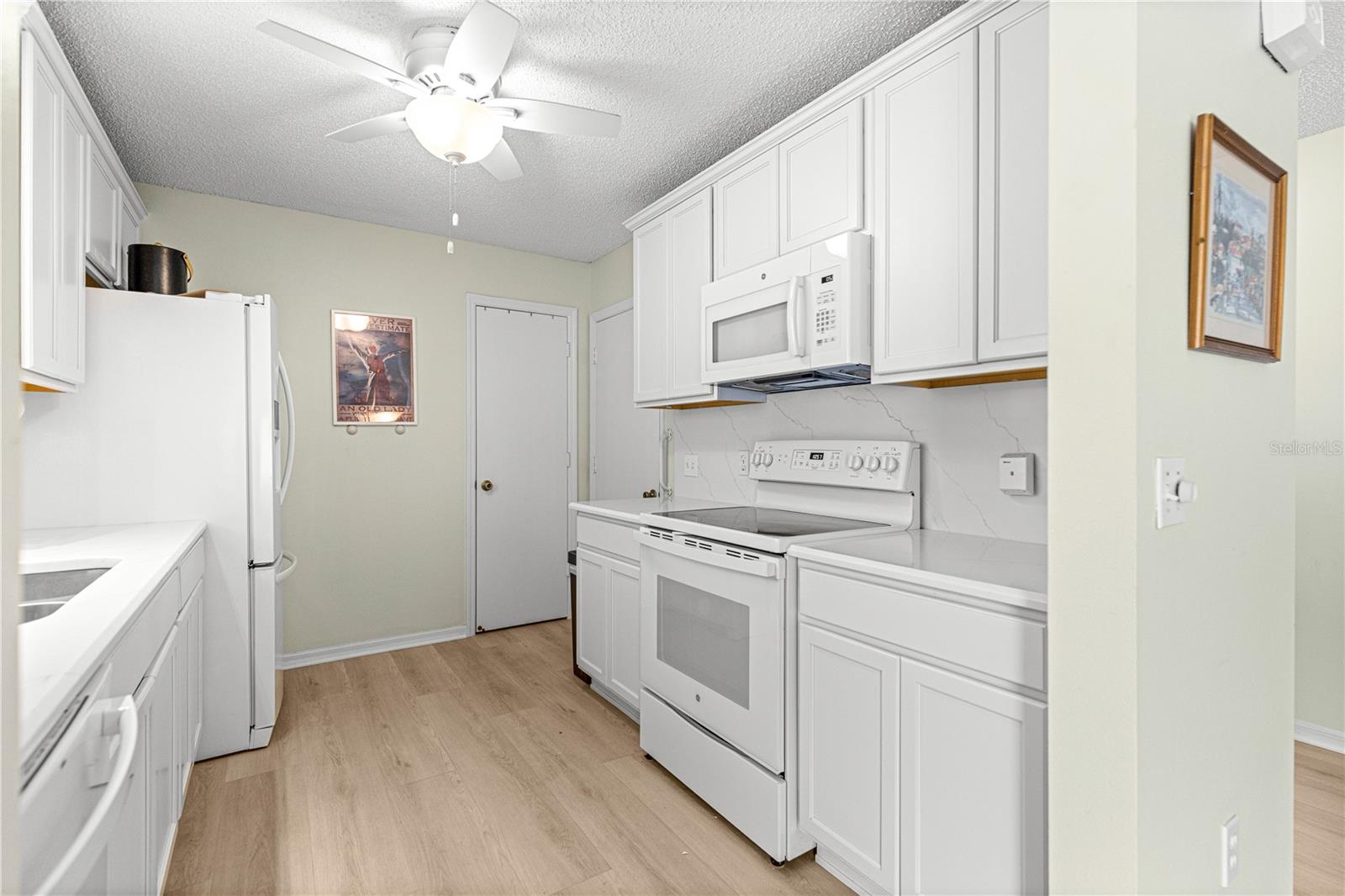 VILLAGES/SUMTER VILLA DE LA ME - Residential