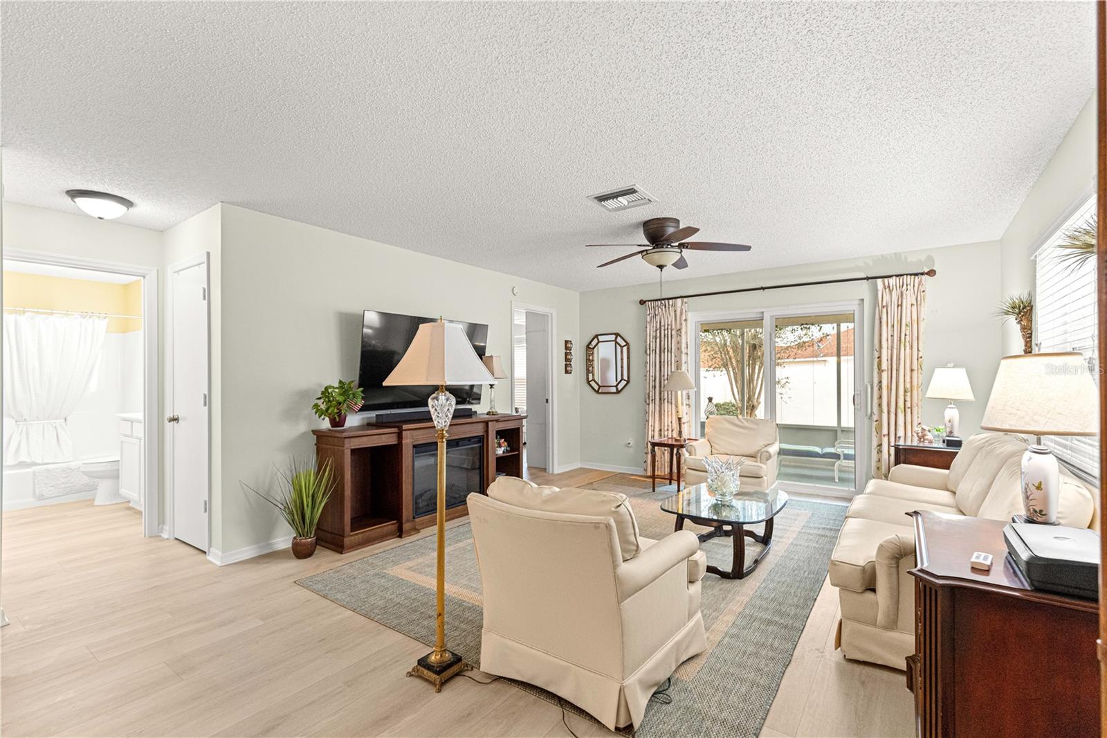 VILLAGES/SUMTER VILLA DE LA ME - Residential