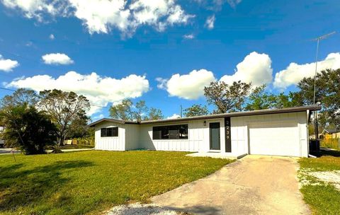 A home in SARASOTA