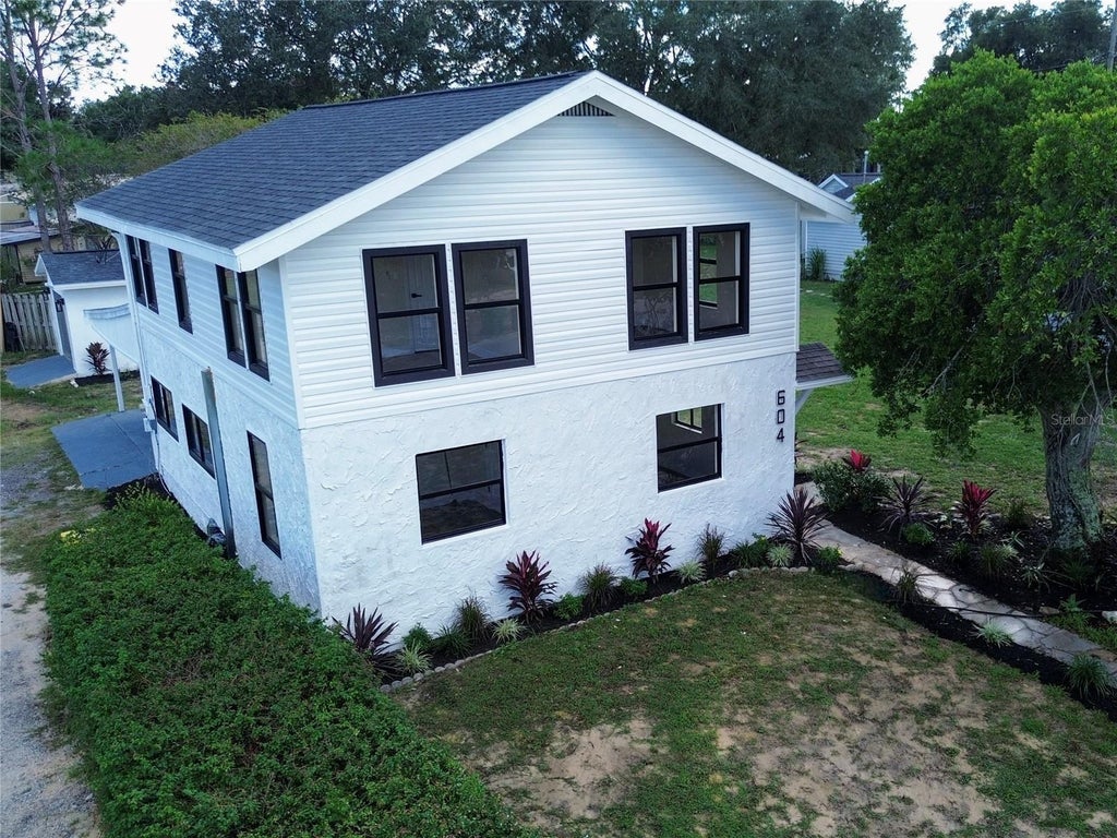Photo of 604 Edmund Avenue, Dundee, FL 33838 (MLS # O6450817)