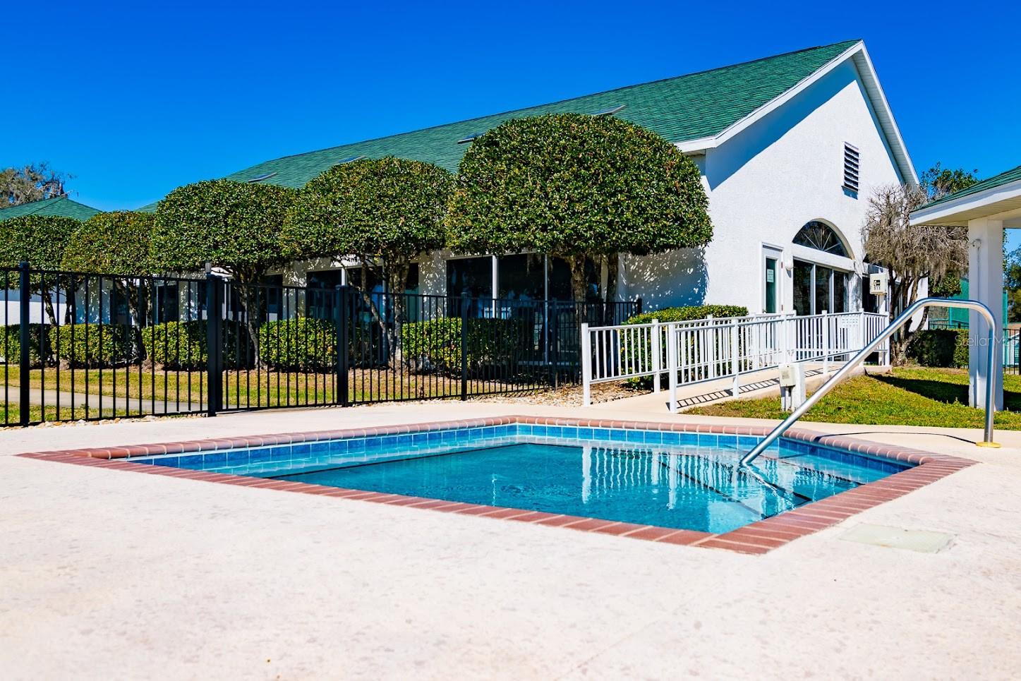 OCALA PALMS GOKF & COUNTRY CLUB - Residential