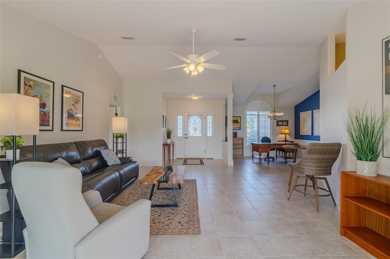 OCALA PALMS GOKF & COUNTRY CLUB - Residential