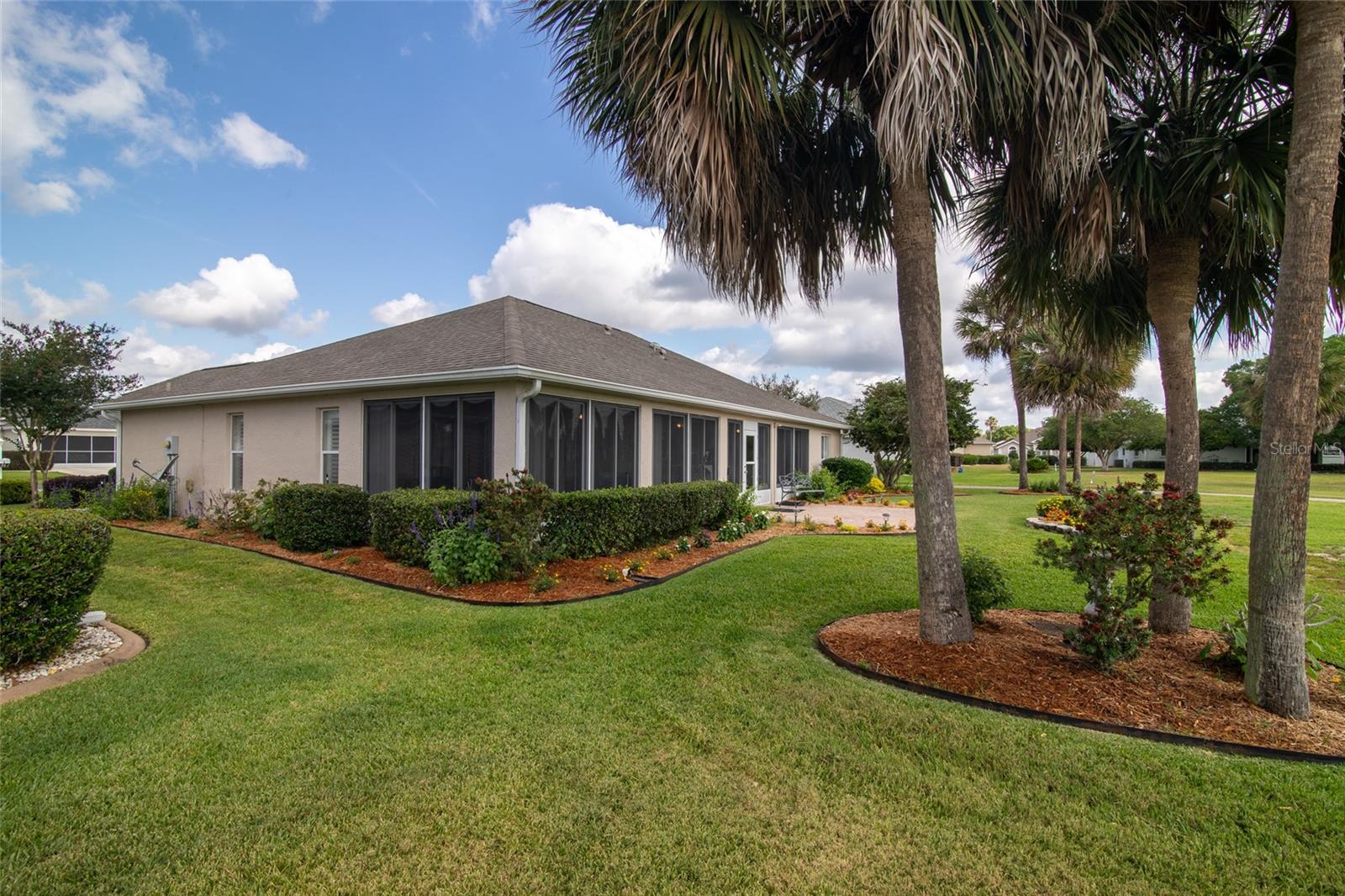 OCALA PALMS GOKF & COUNTRY CLUB - Residential