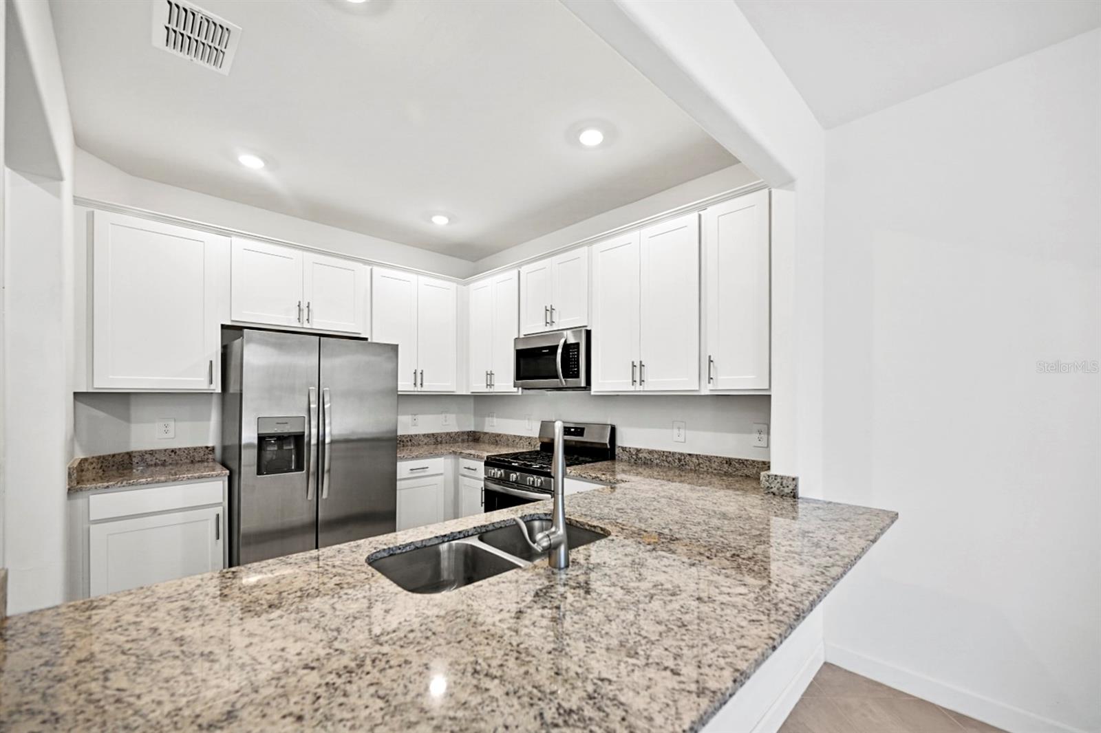 LORRAINE LAKES PH IIA - Residential Lease