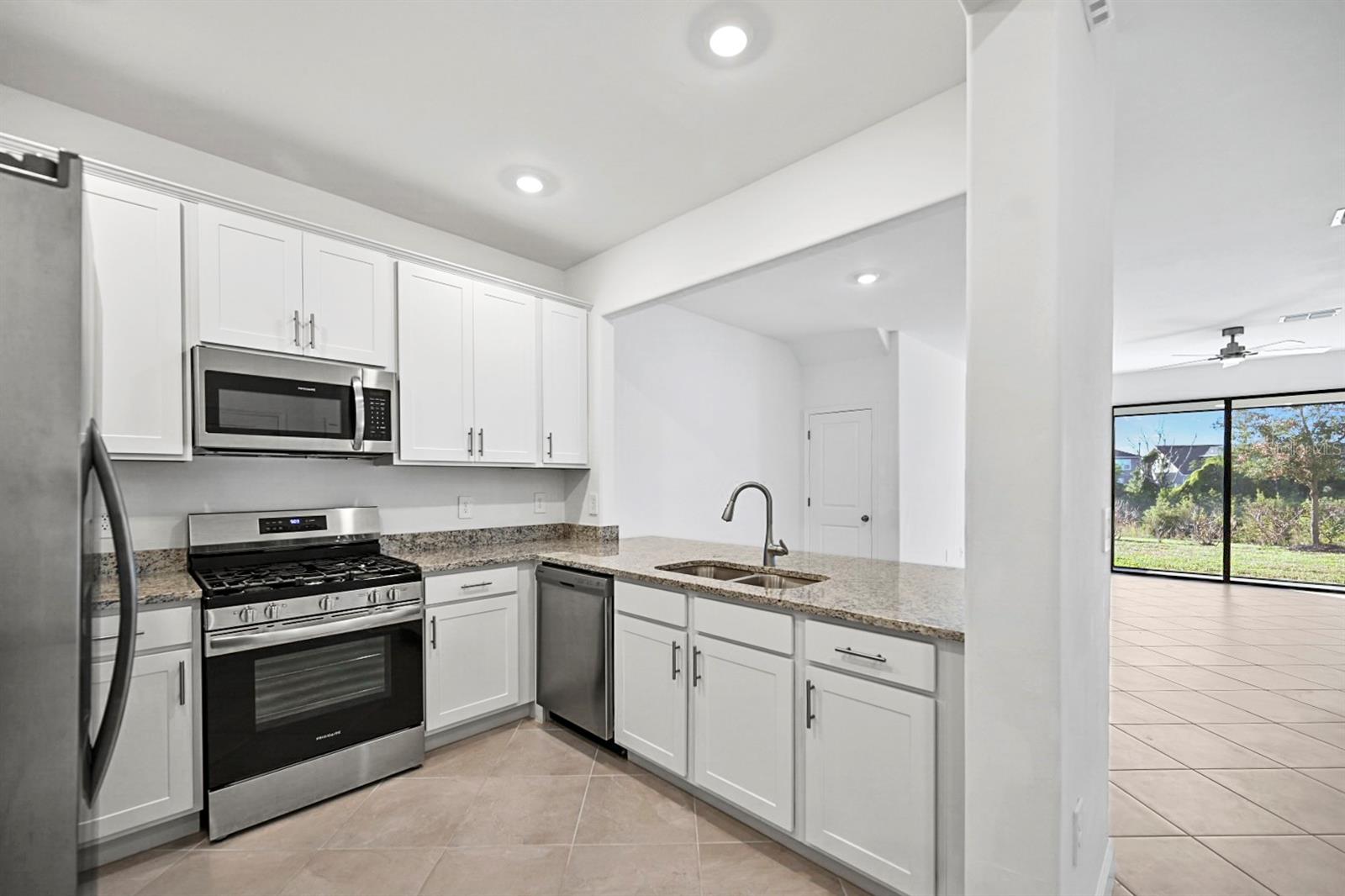 LORRAINE LAKES PH IIA - Residential Lease