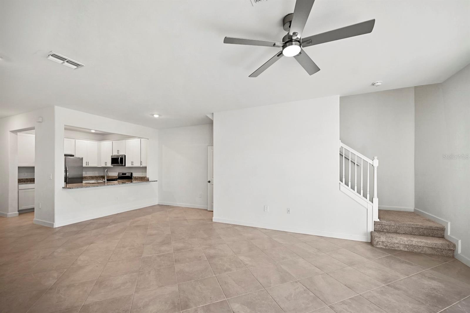 LORRAINE LAKES PH IIA - Residential Lease