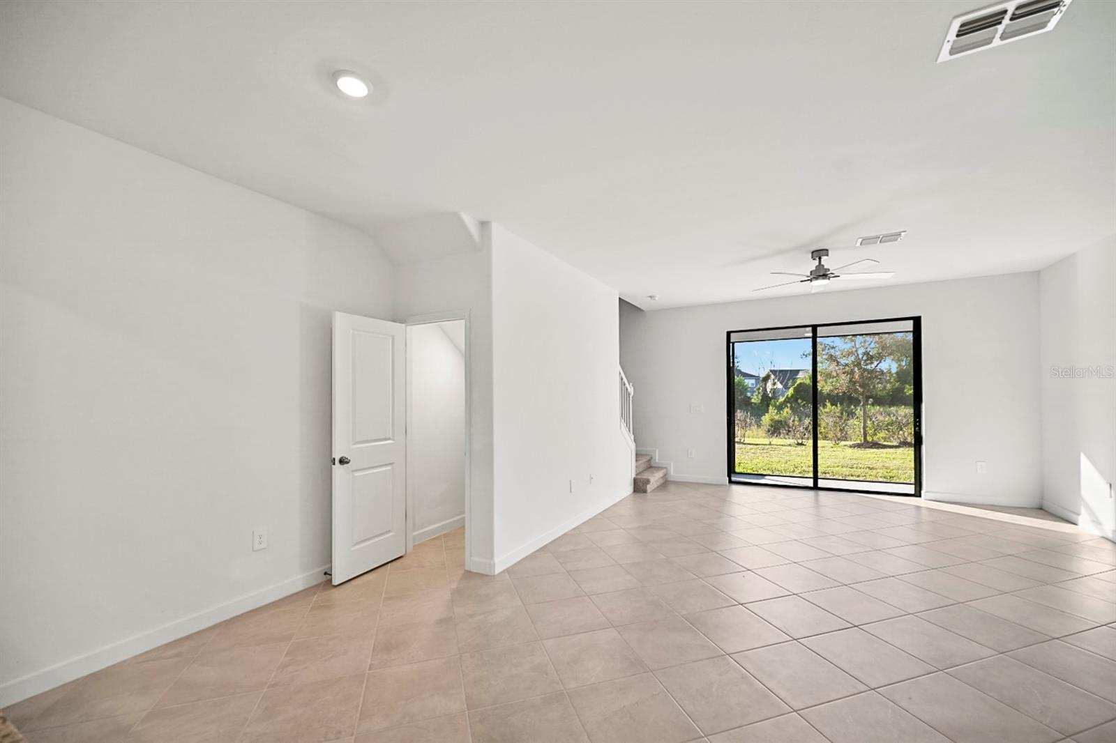 LORRAINE LAKES PH IIA - Residential Lease