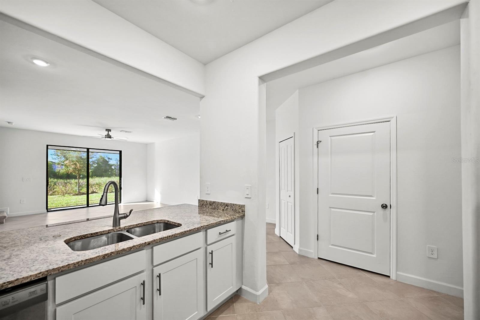 LORRAINE LAKES PH IIA - Residential Lease