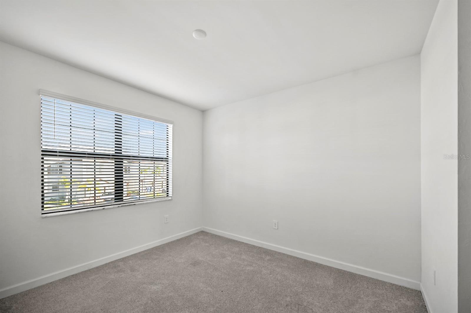 LORRAINE LAKES PH IIA - Residential Lease