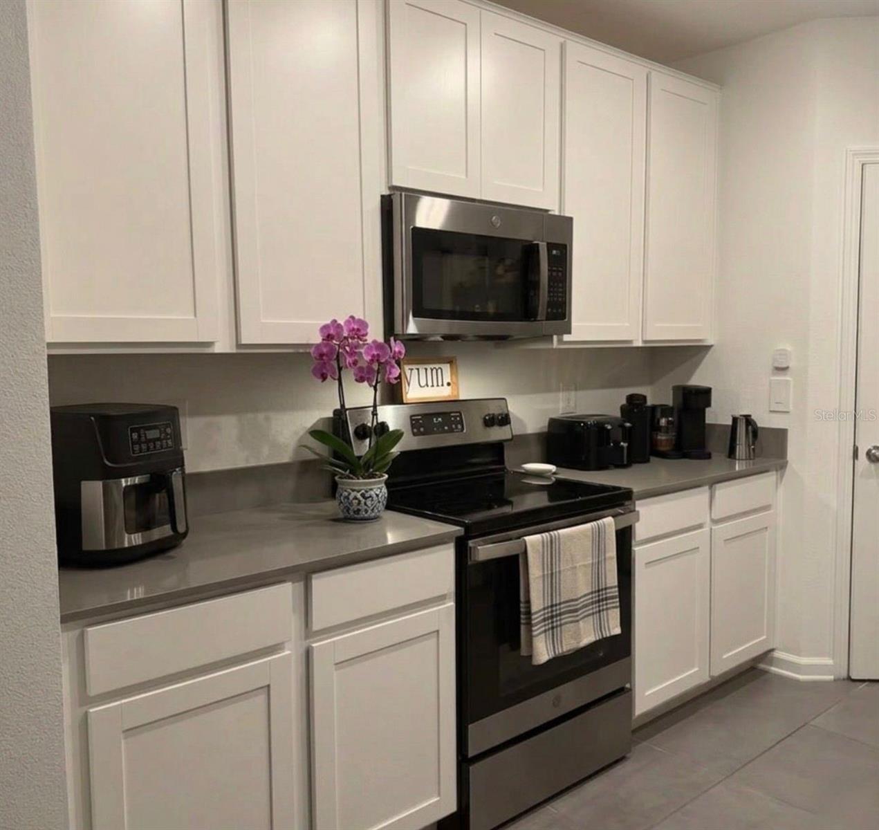 ASTONIA NORTH - Residential Lease