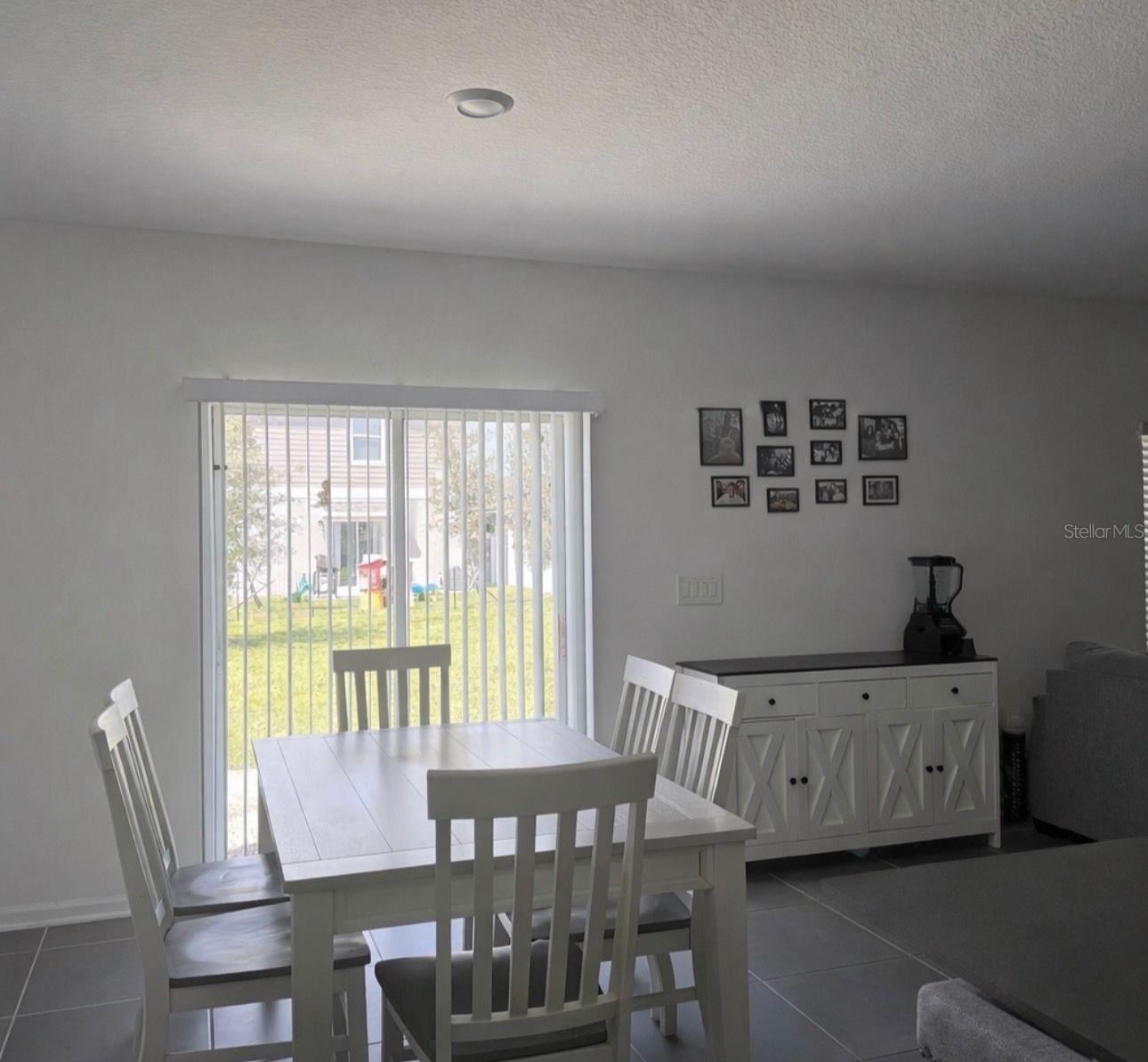 ASTONIA NORTH - Residential Lease