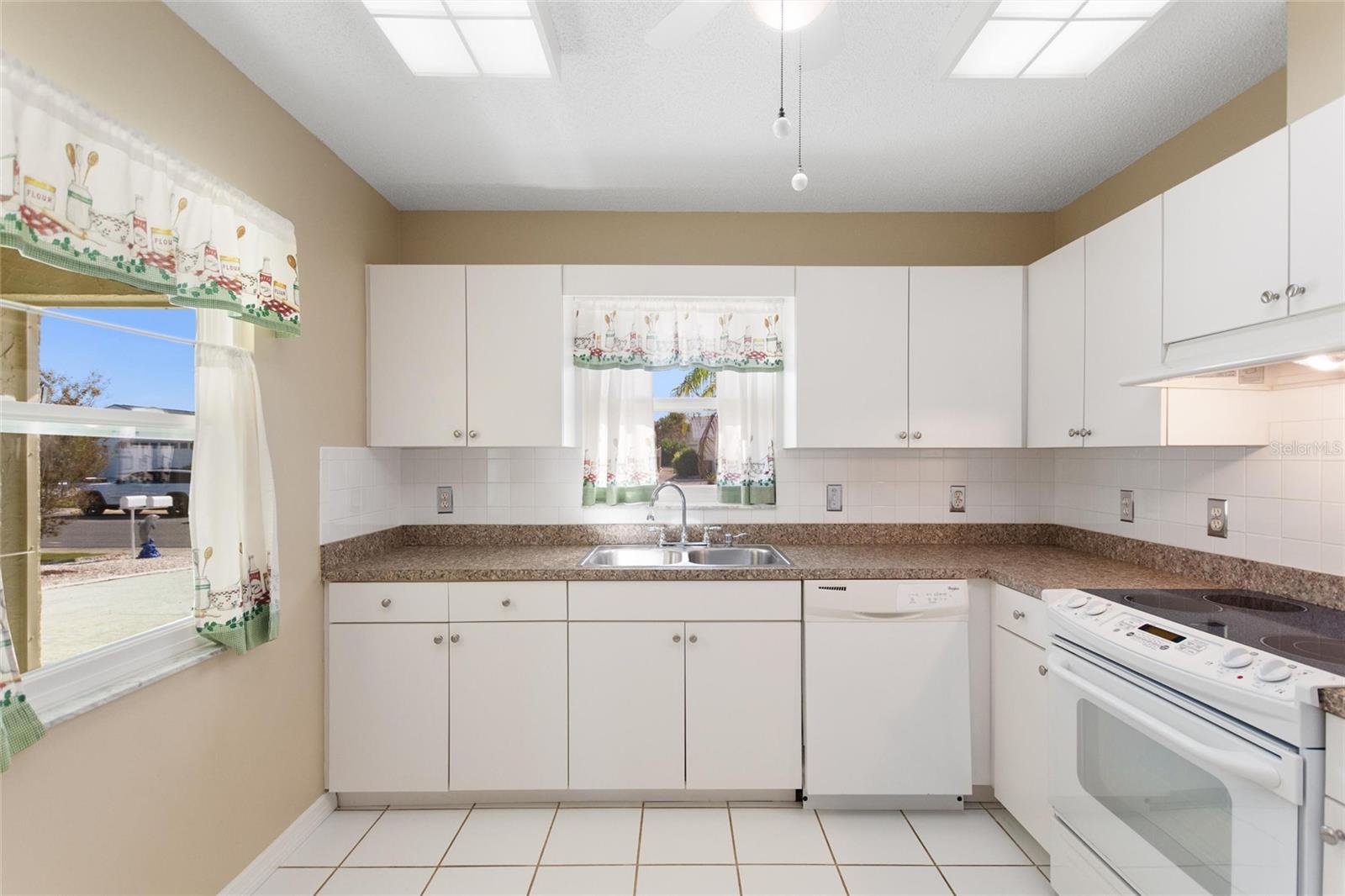 SUN CITY CENTER UNIT 44 A - Residential