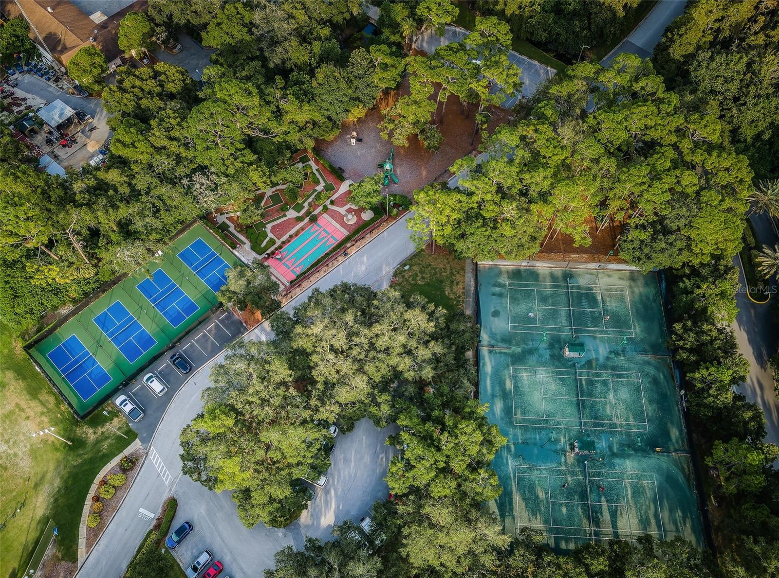 INNISBROOK - Residential