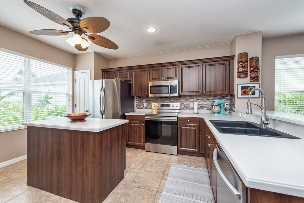 Photo of 5410 River Sound Terrace, Bradenton, FL 34208 (MLS # TB8396912)