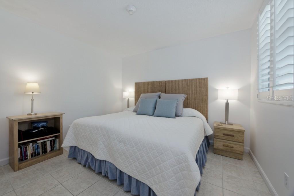 BAYPORT BCH & TEN PH F - Residential