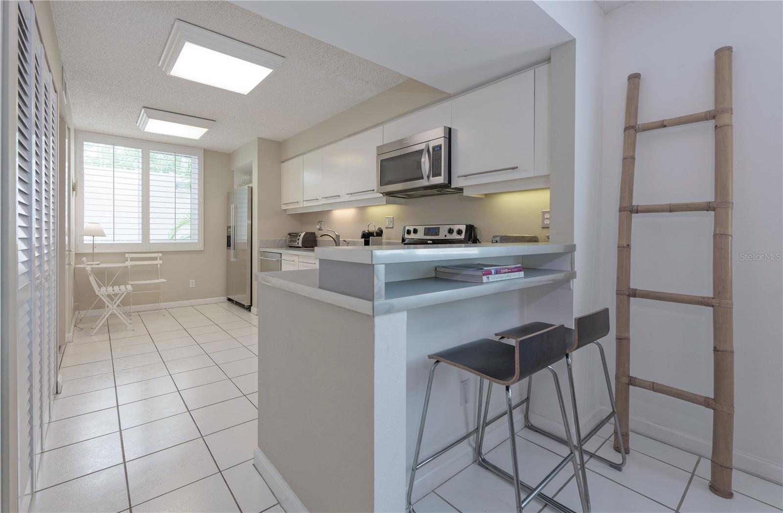 BAYPORT BCH & TEN PH F - Residential