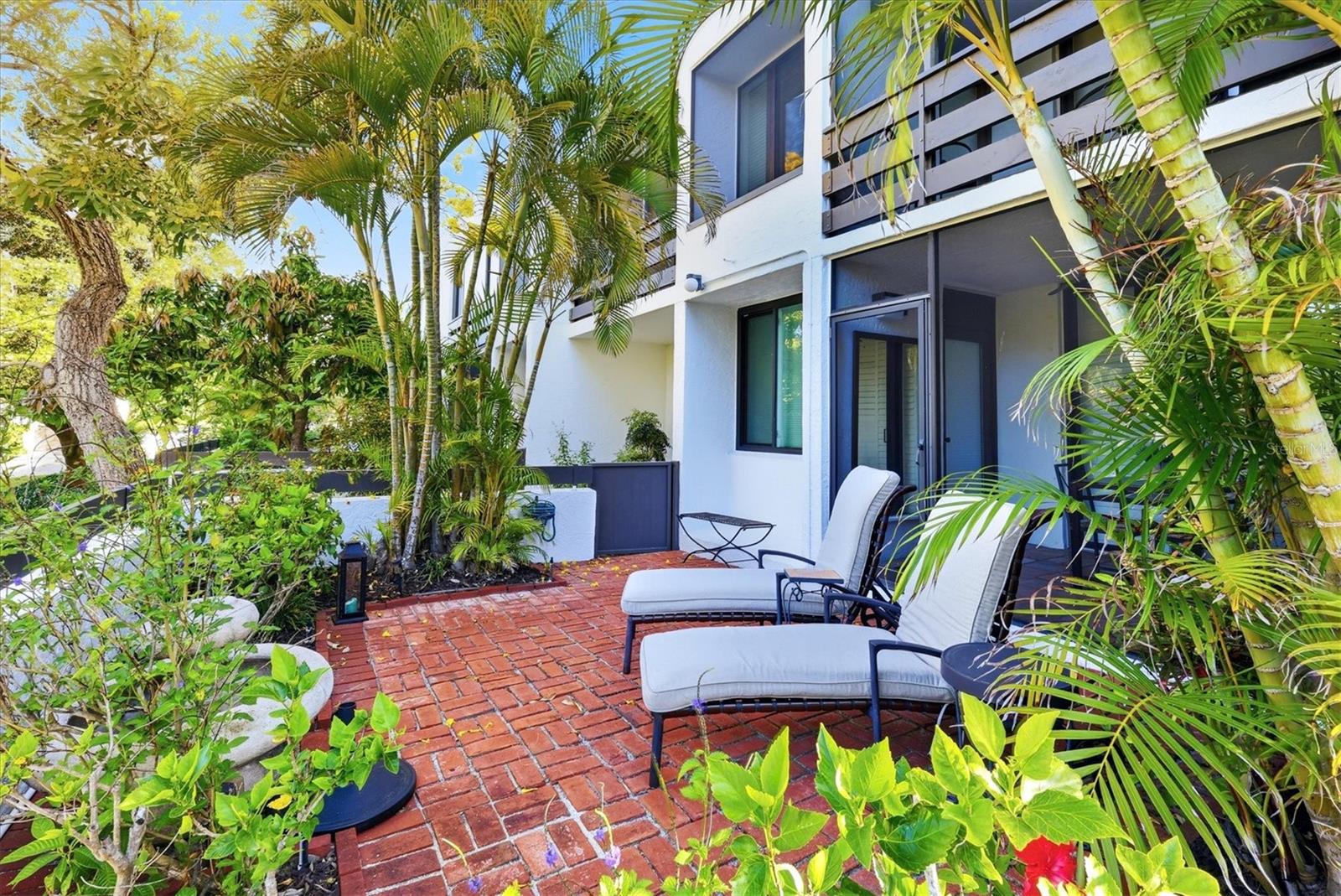 BAYPORT BCH & TEN PH F - Residential