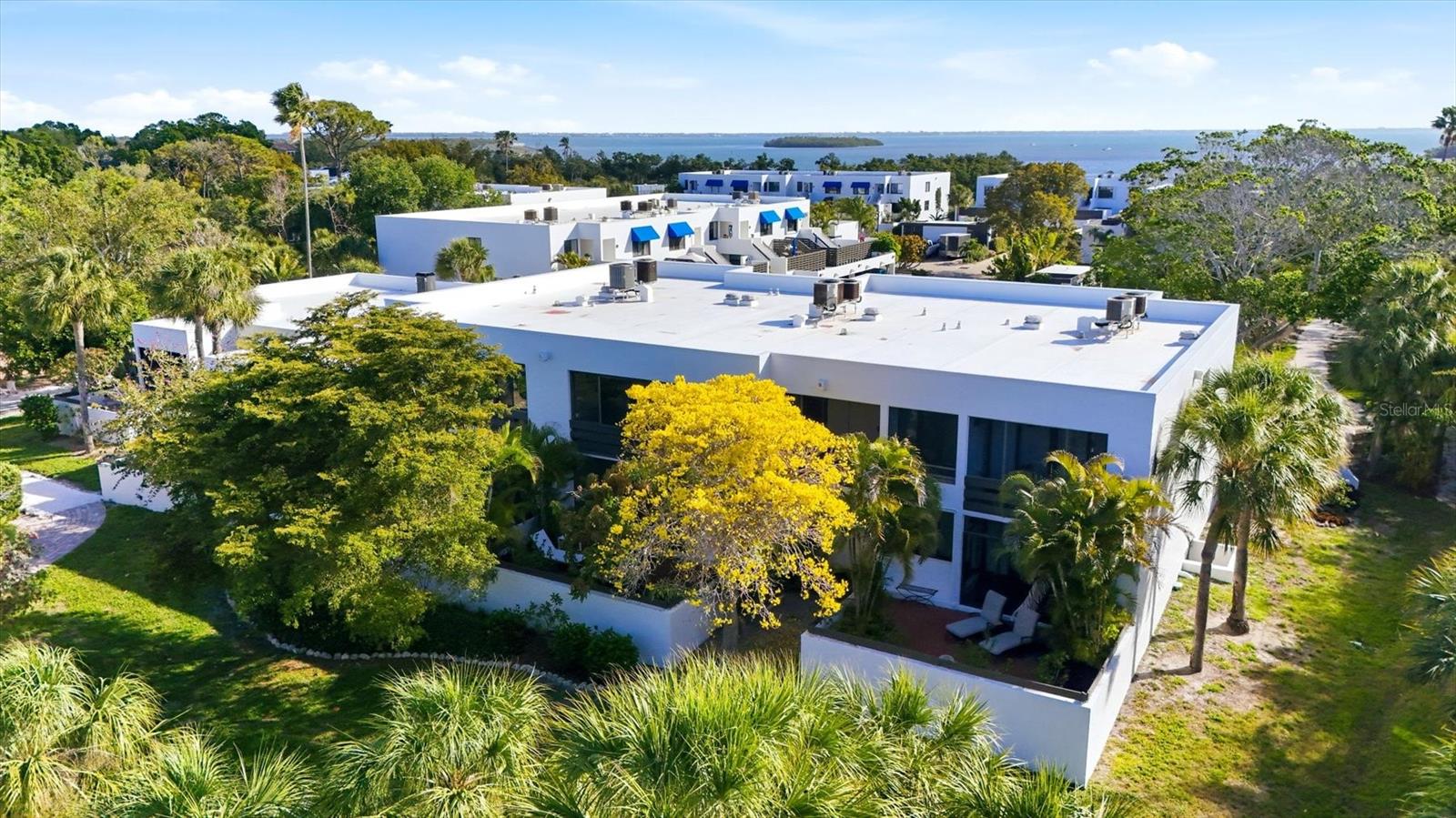 BAYPORT BCH & TEN PH F - Residential