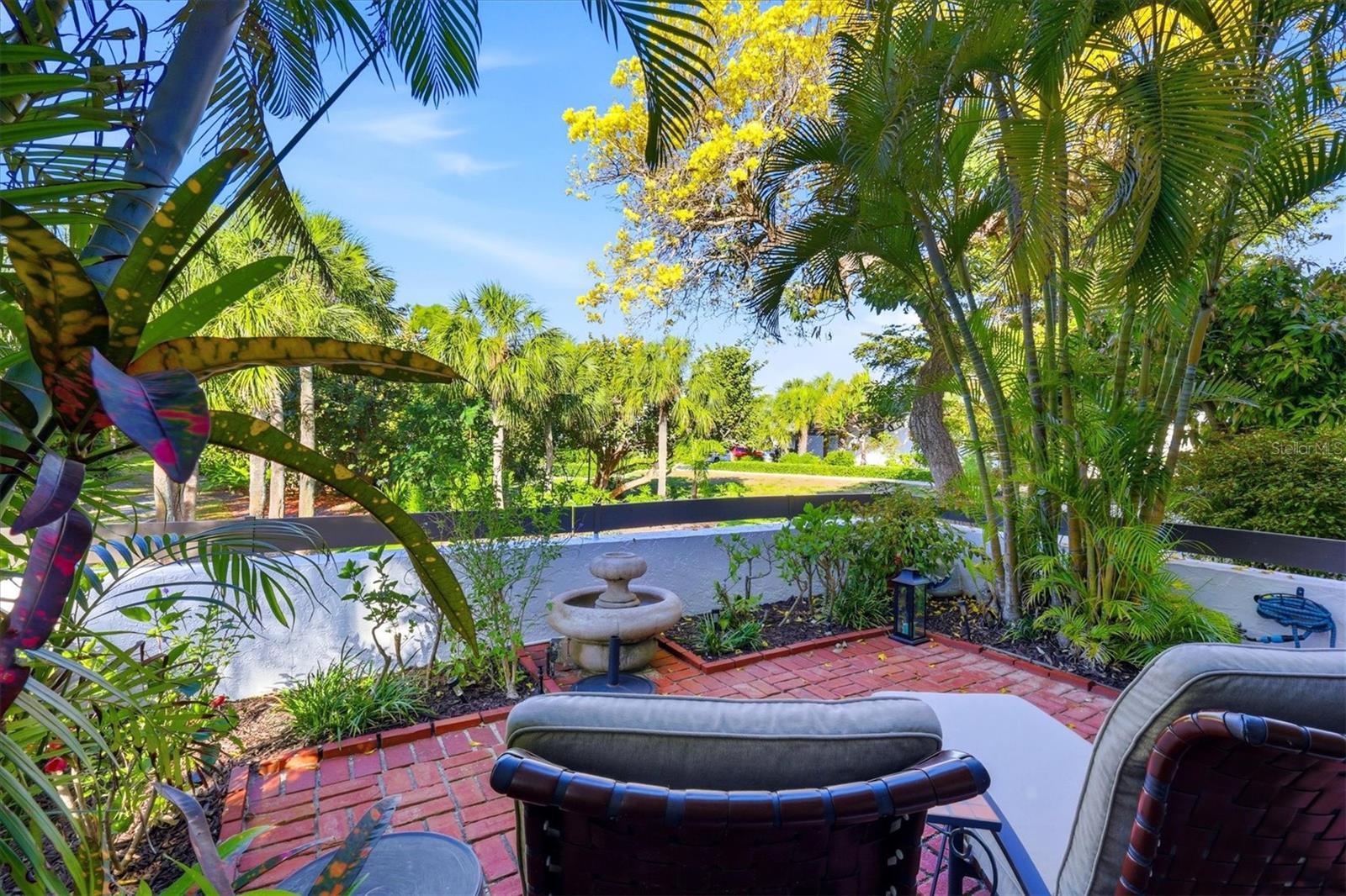 BAYPORT BCH & TEN PH F - Residential