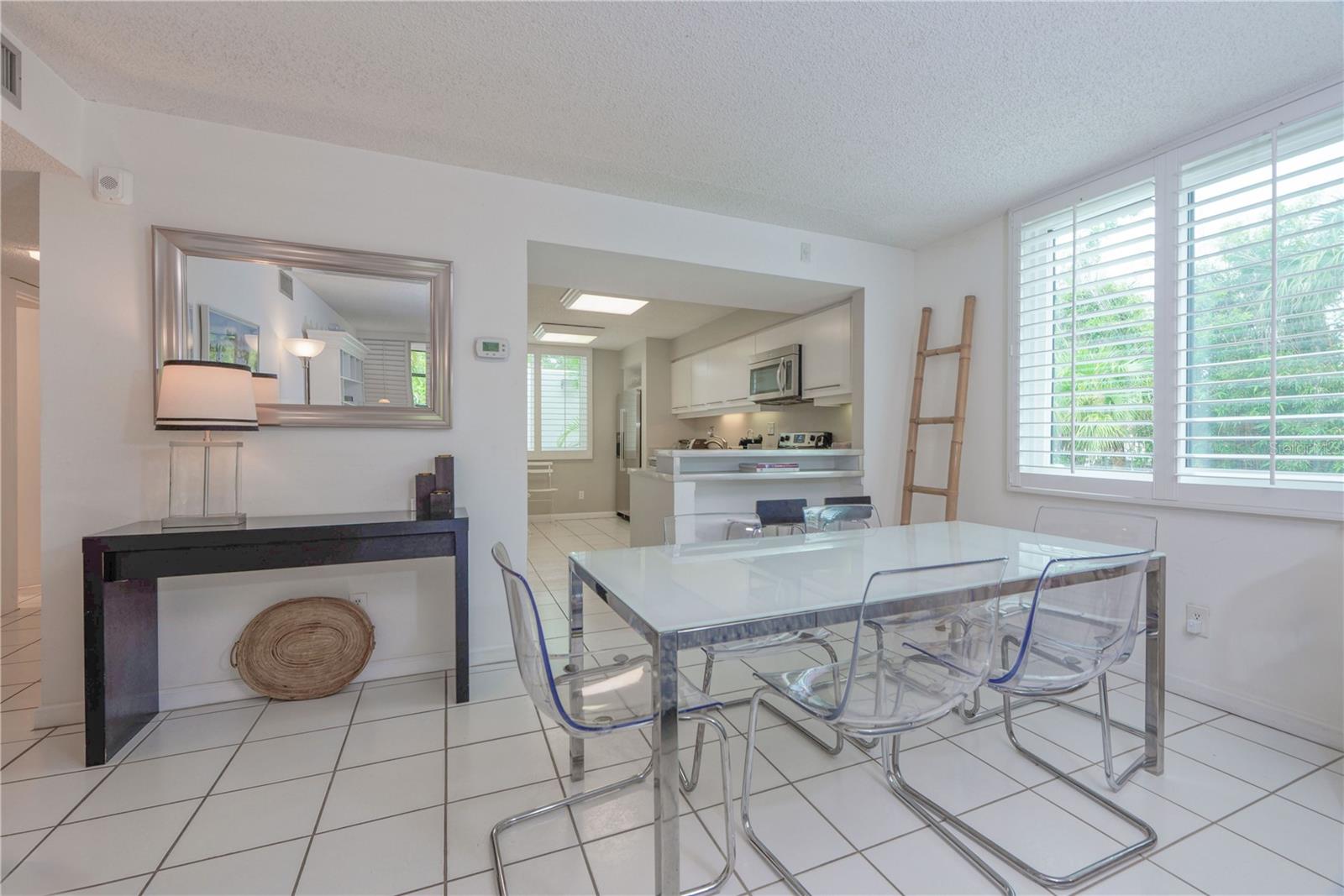 BAYPORT BCH & TEN PH F - Residential