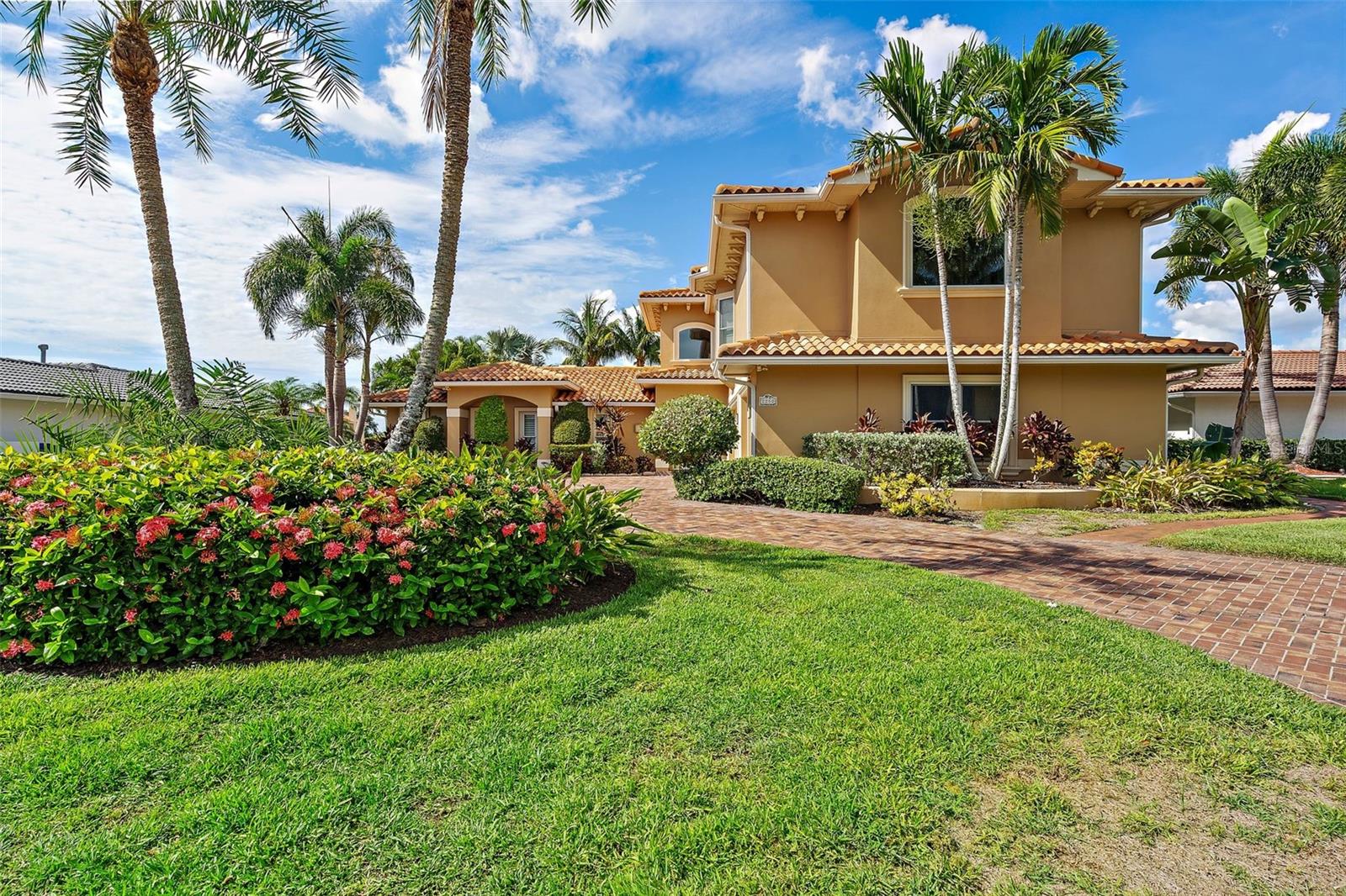 VENETIAN ISLES - Residential