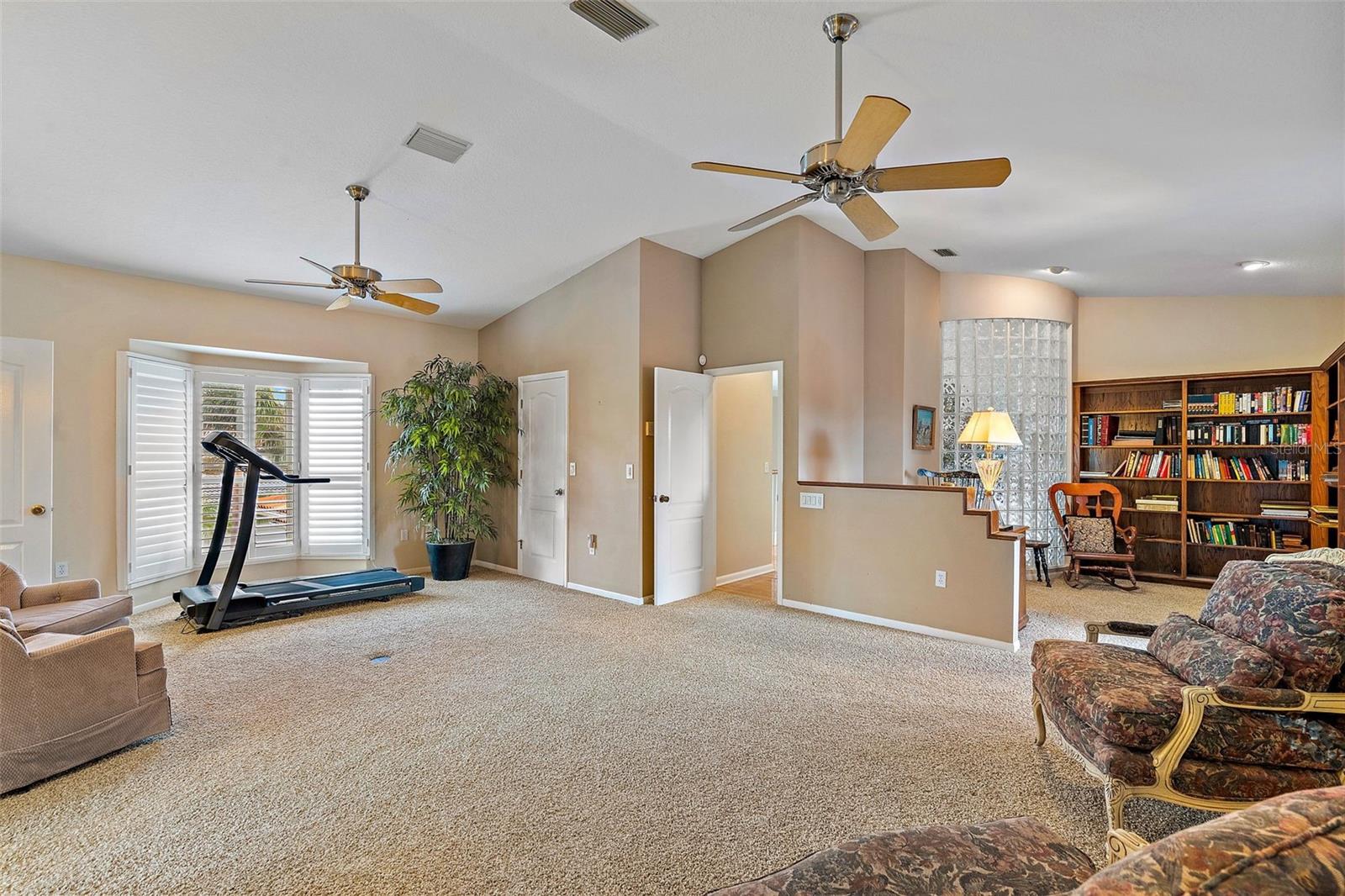 VENETIAN ISLES - Residential