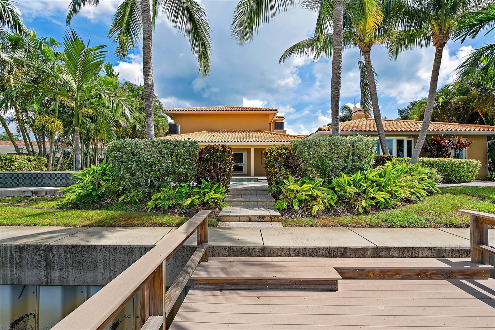 VENETIAN ISLES - Residential