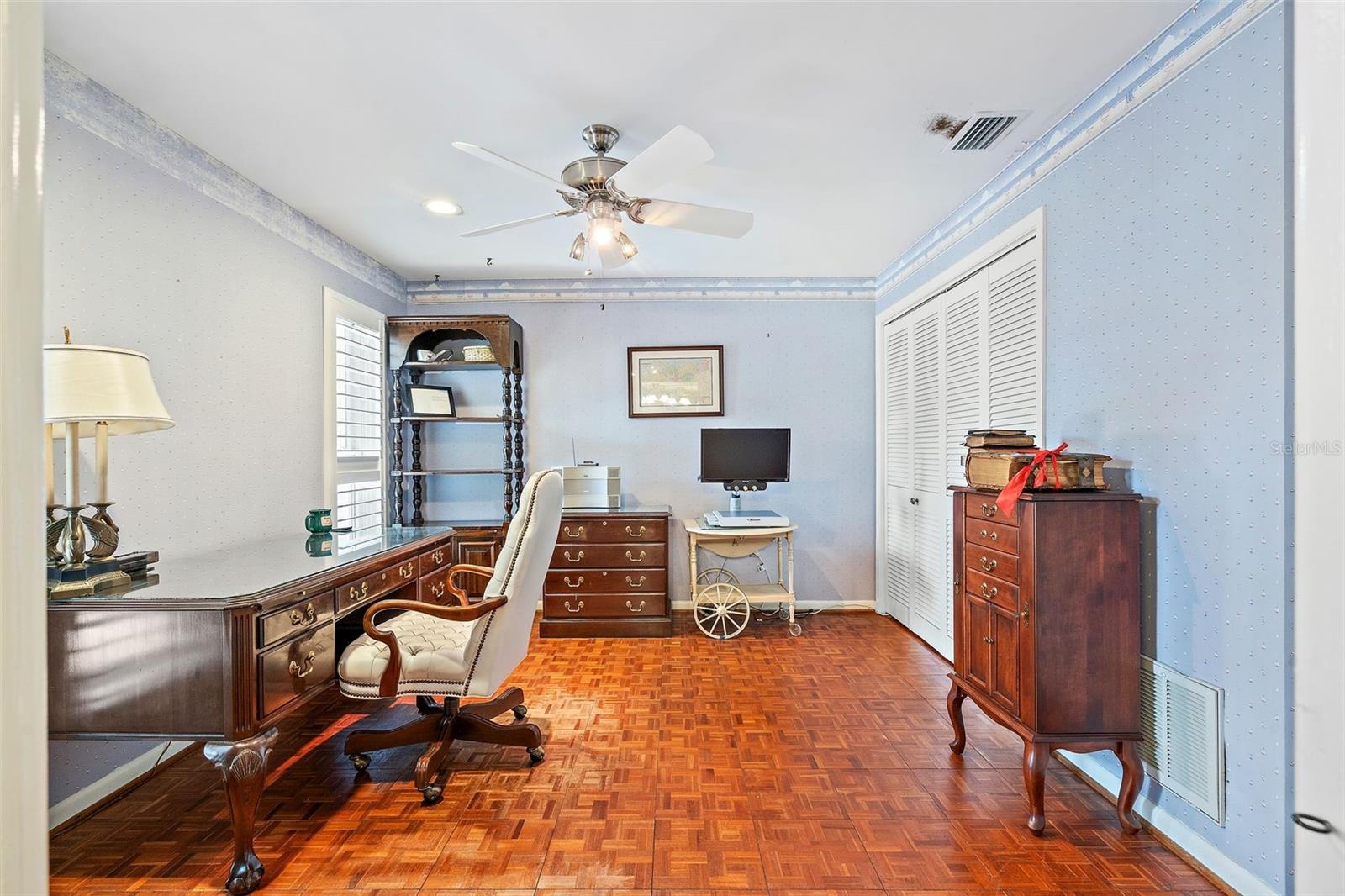 VENETIAN ISLES - Residential