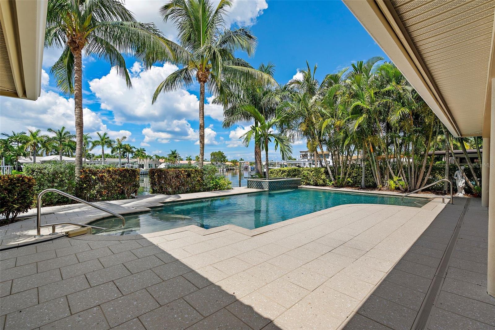 VENETIAN ISLES - Residential