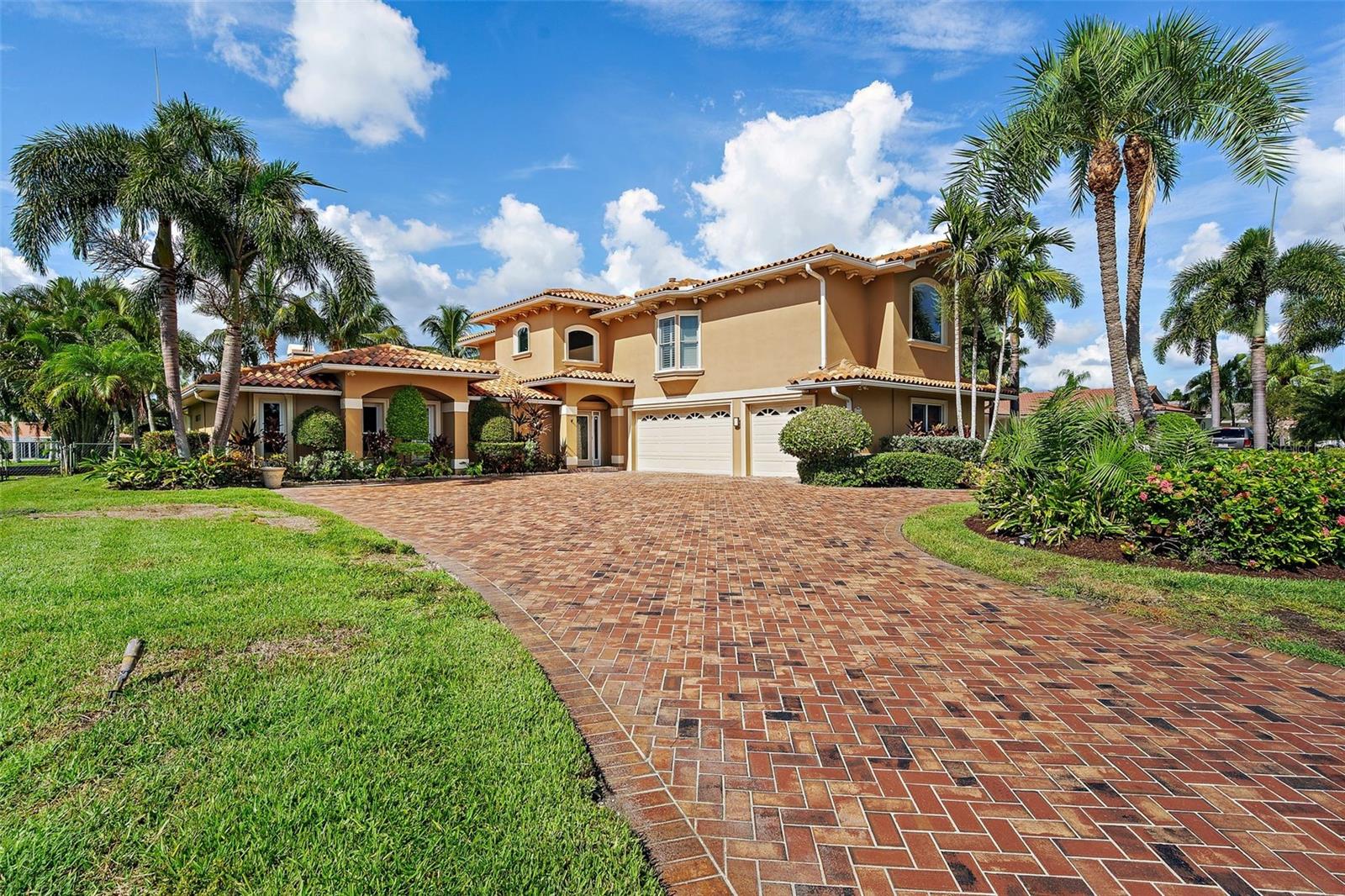 VENETIAN ISLES - Residential