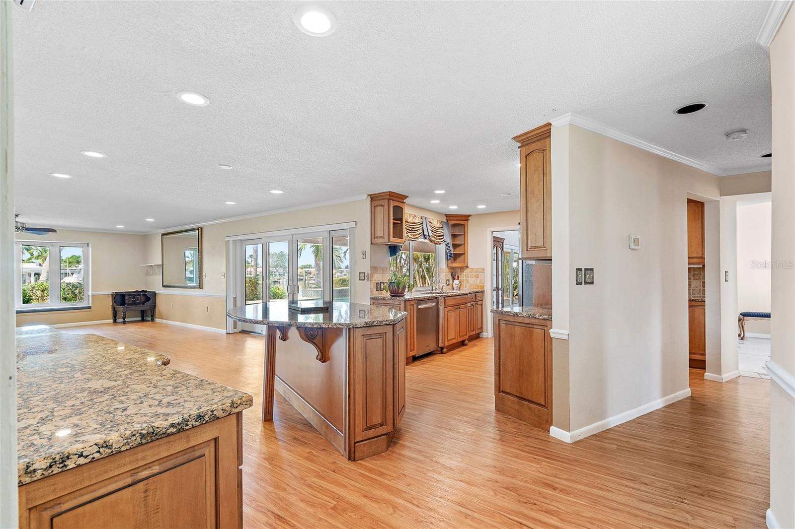 VENETIAN ISLES - Residential
