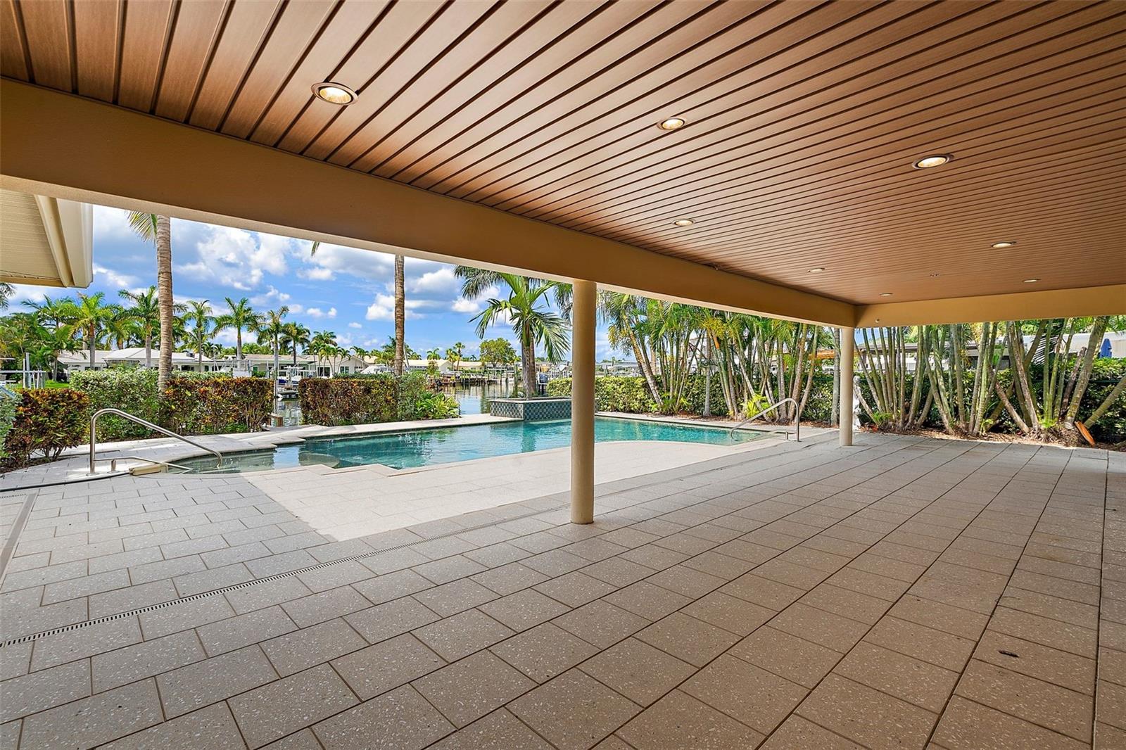 VENETIAN ISLES - Residential