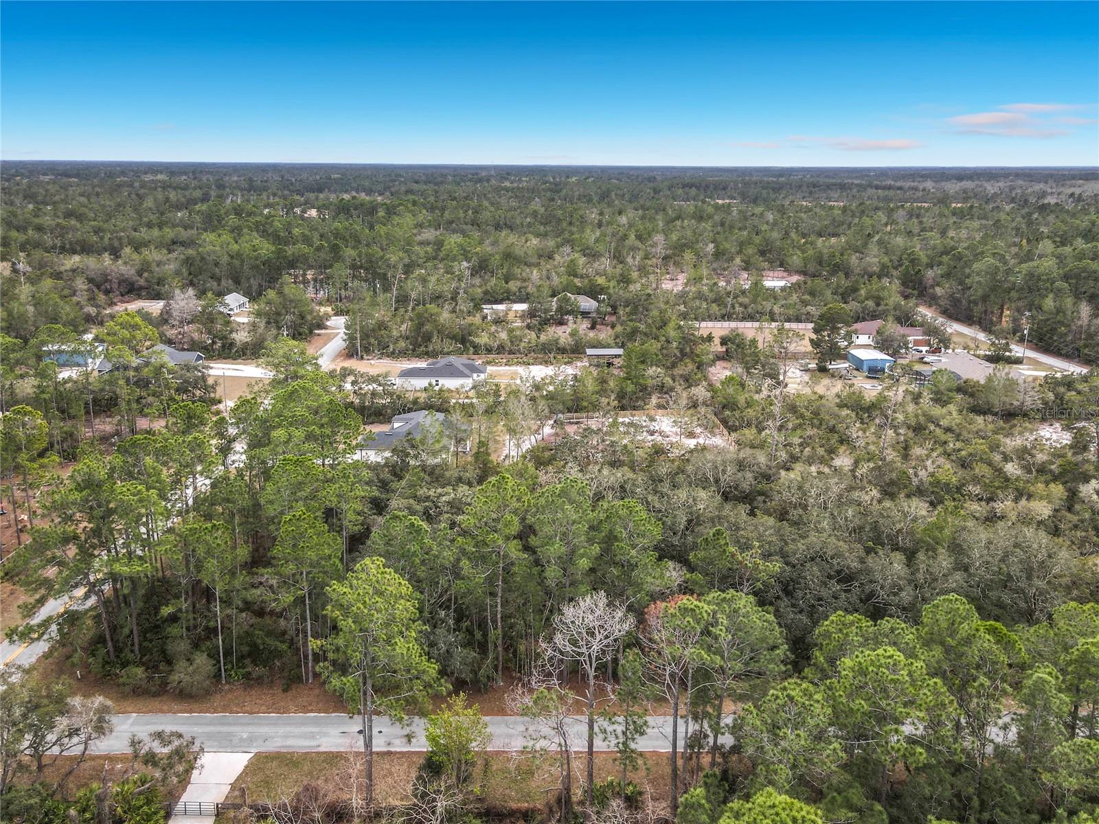 ROYAL TRAILS UNIT NO 1 - Land