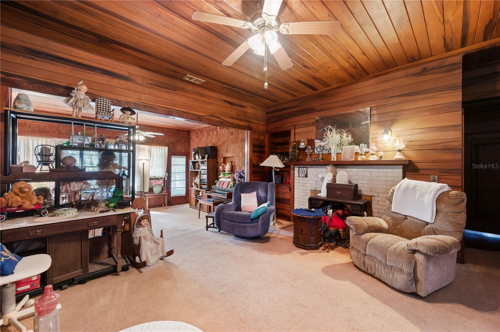 RIVERSIDE PARK - Residential