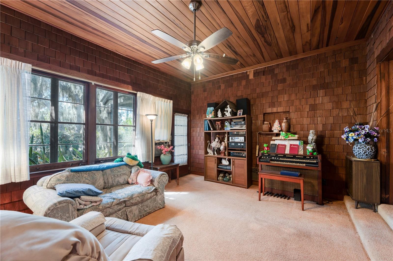 RIVERSIDE PARK - Residential