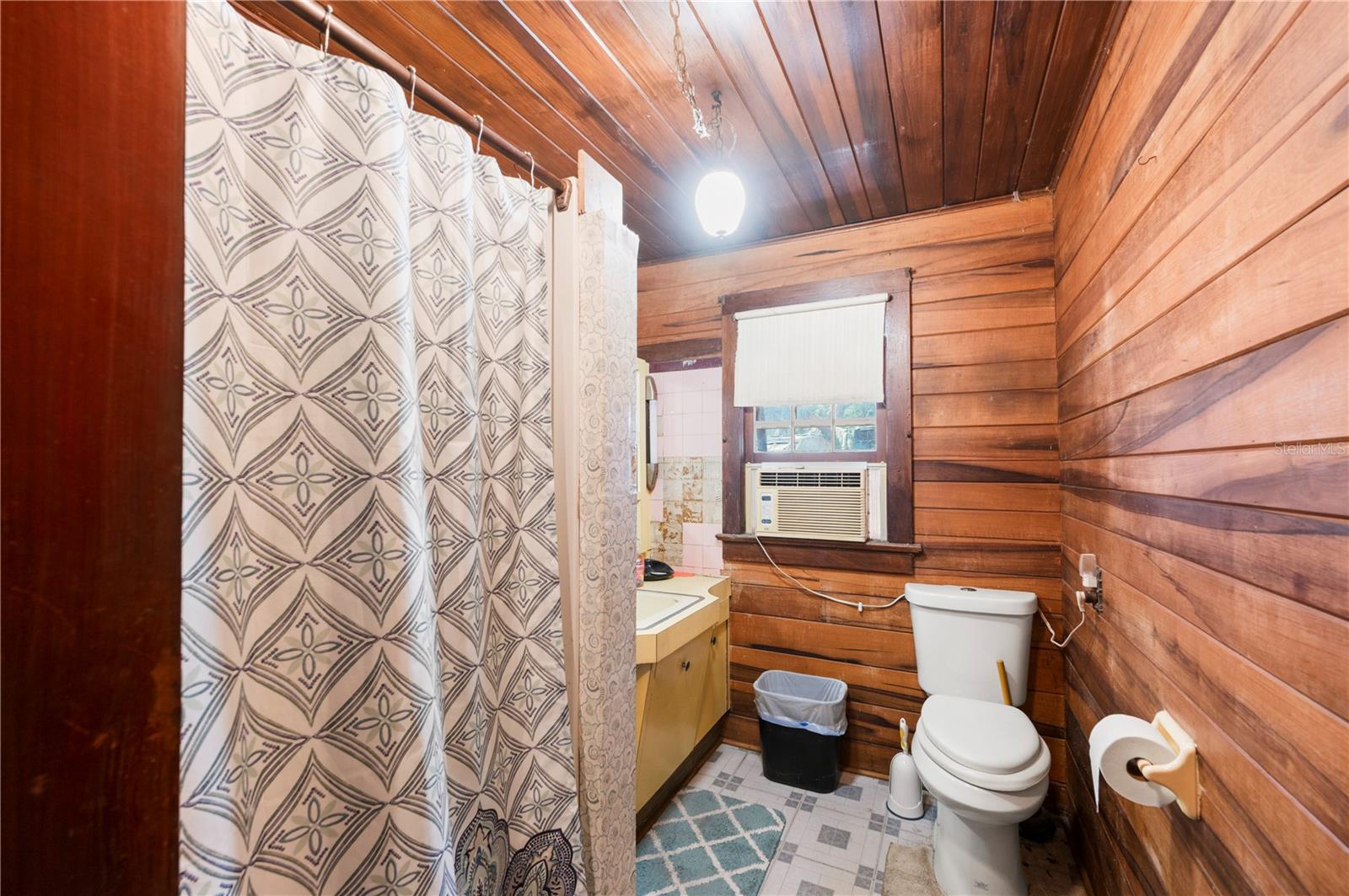 RIVERSIDE PARK - Residential