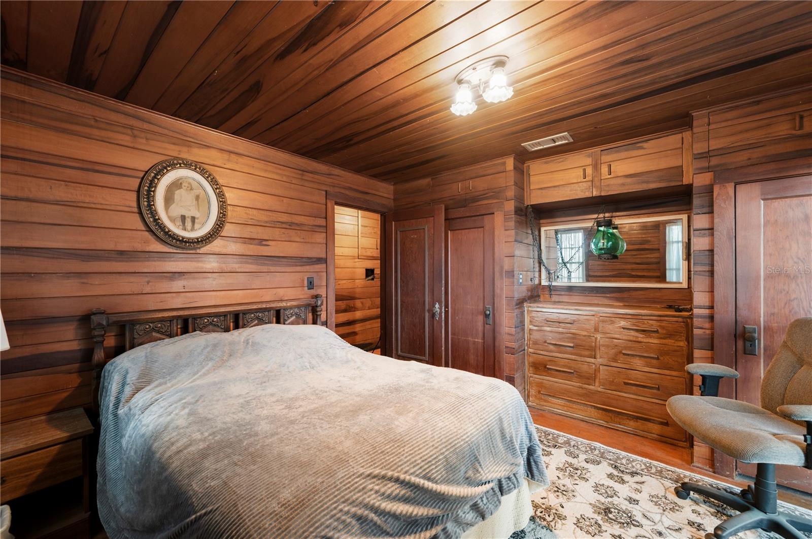 RIVERSIDE PARK - Residential