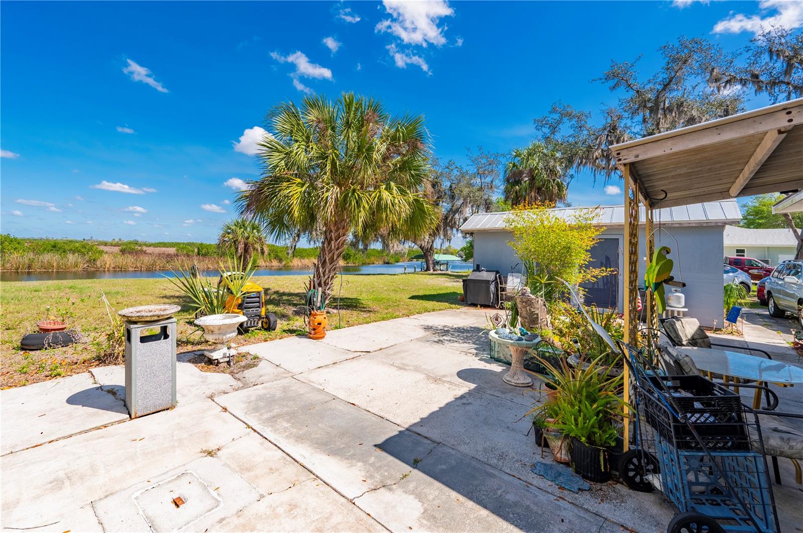 RIVERSIDE PARK - Residential