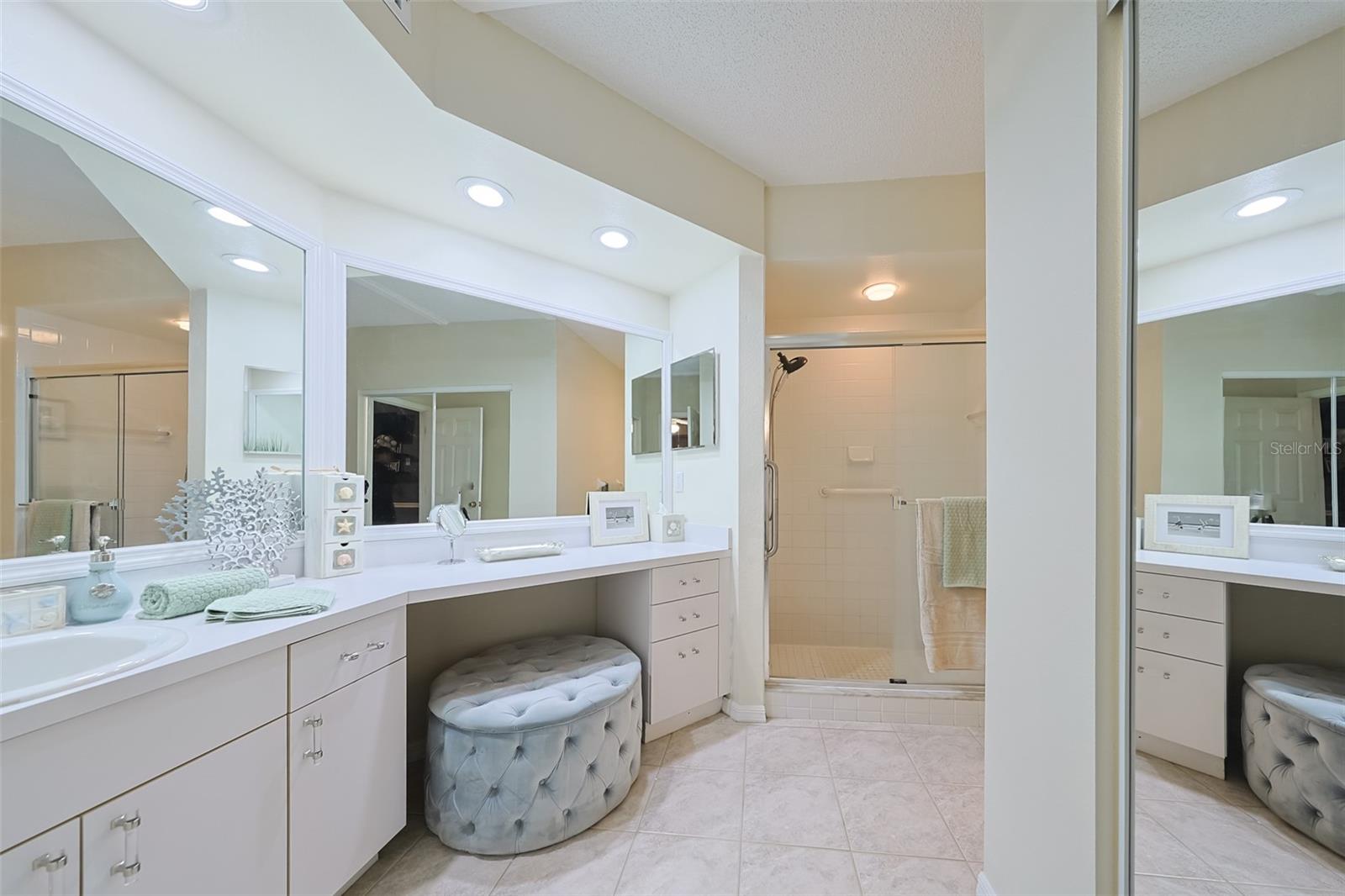 BAY POINTE VILLAS CONDO - Residential