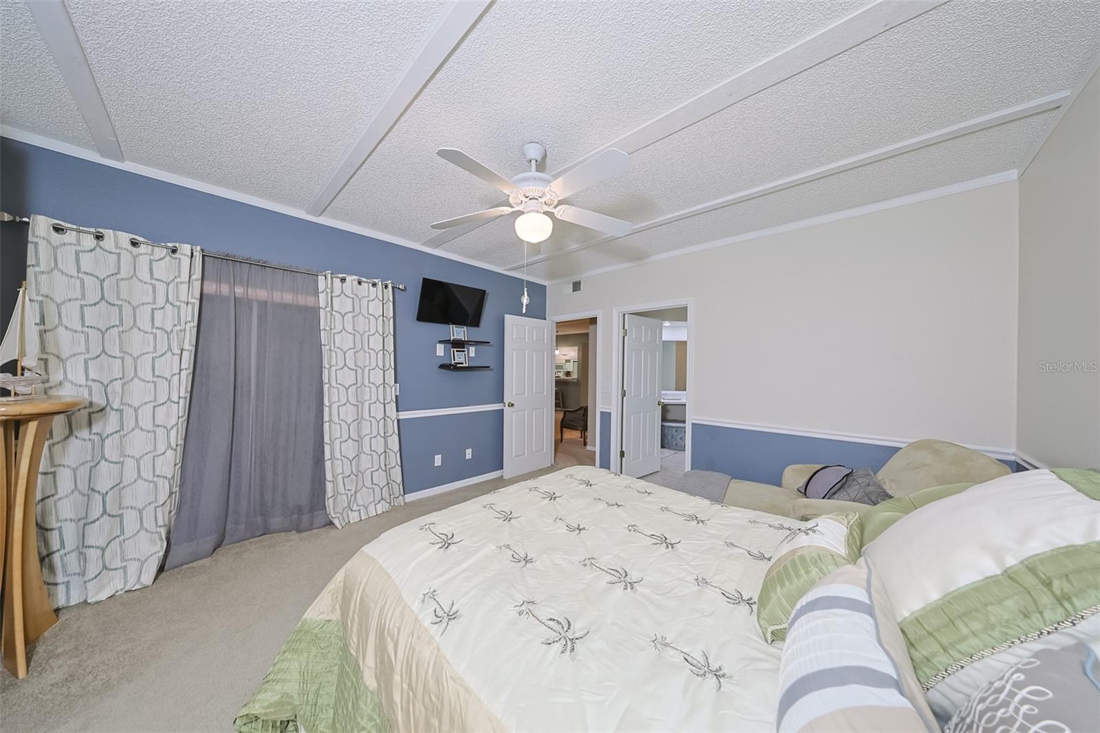 BAY POINTE VILLAS CONDO - Residential