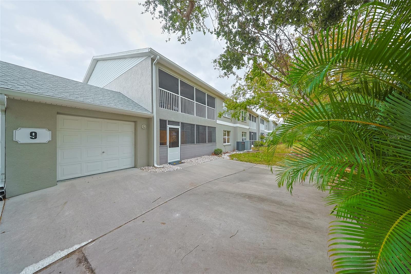 BAY POINTE VILLAS CONDO - Residential