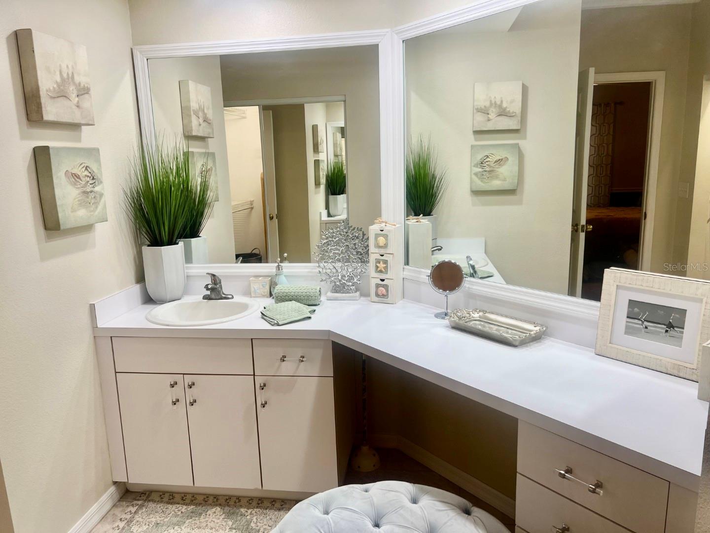 BAY POINTE VILLAS CONDO - Residential