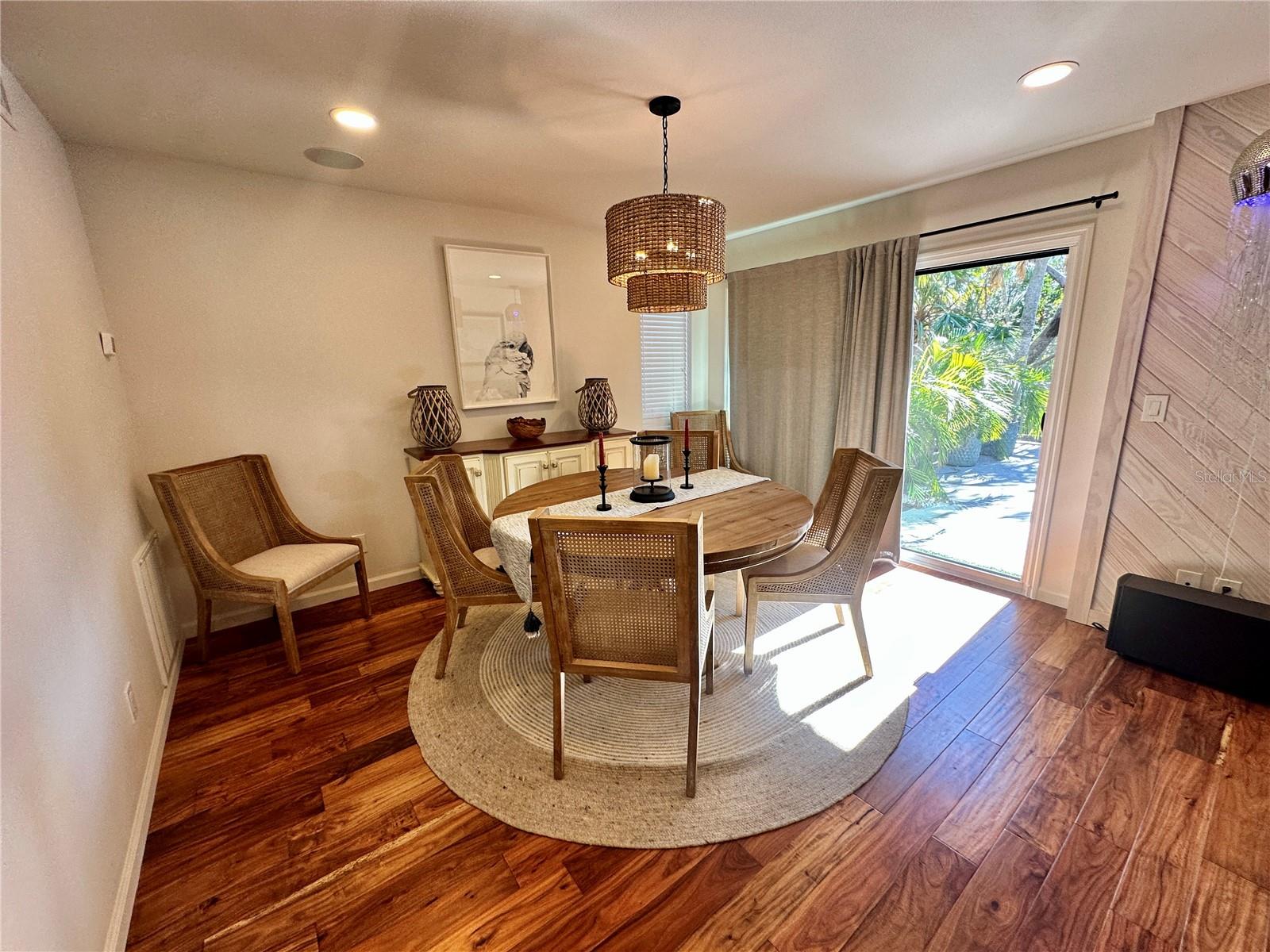 LANDINGS TREEHOUSE - Residential Lease