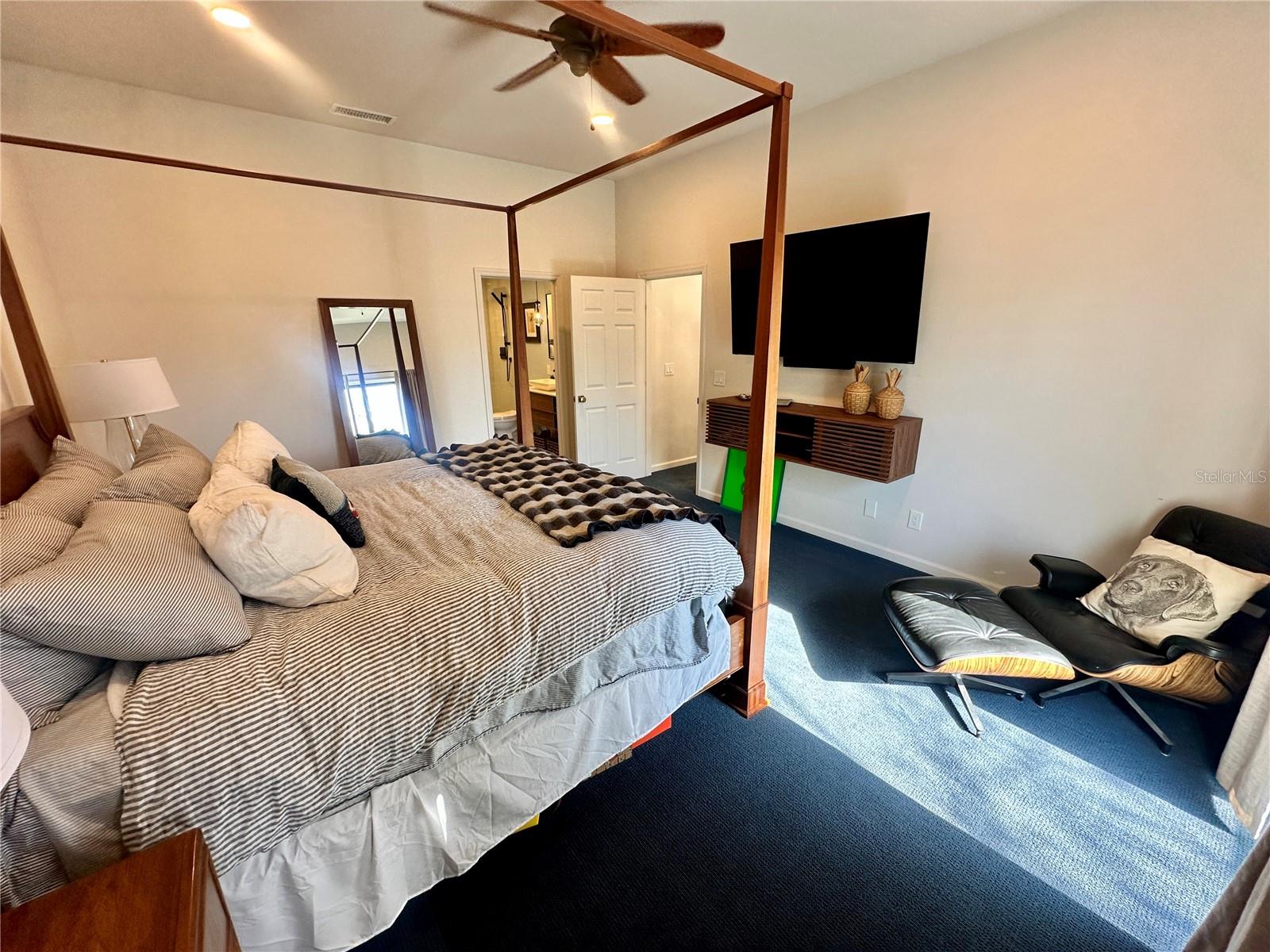 LANDINGS TREEHOUSE - Residential Lease